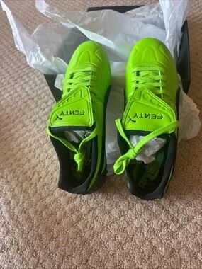 Puma Women's Neon Green and Black Athletic Shoes